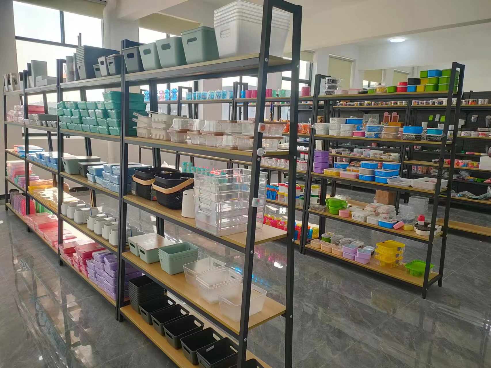 Ontdek de kenmerken van Tony's opslagproducten